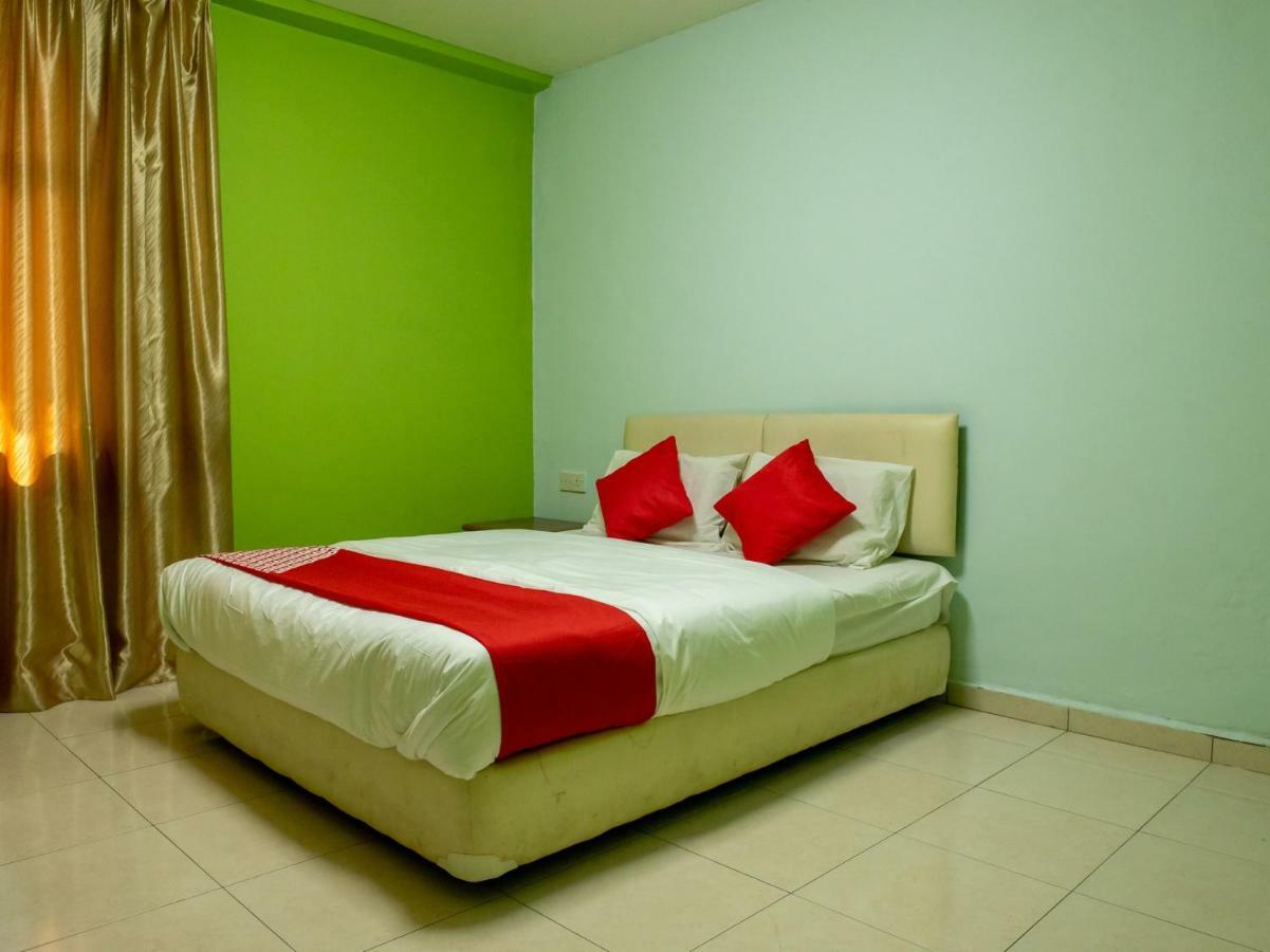 Oyo 434 Marbella Hotel Johor Bahru Exterior foto