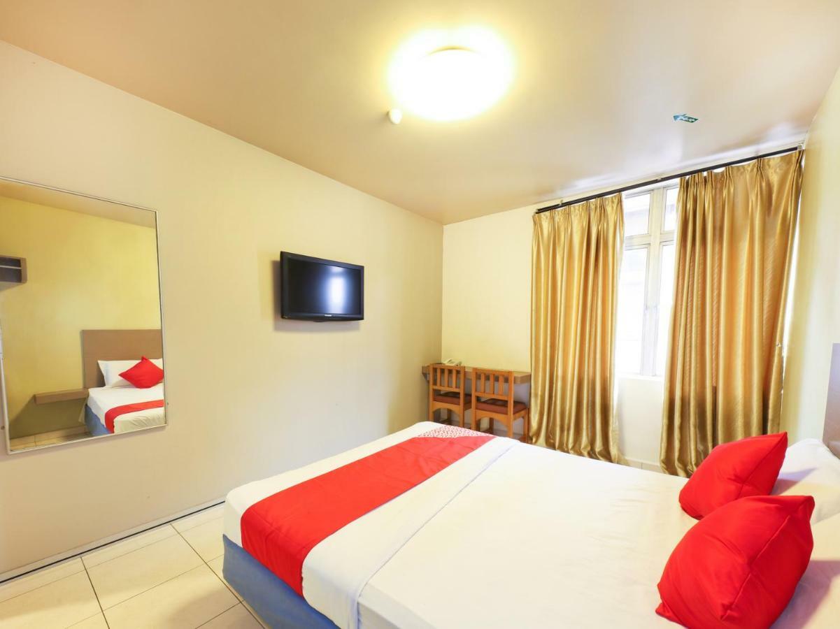 Oyo 434 Marbella Hotel Johor Bahru Exterior foto