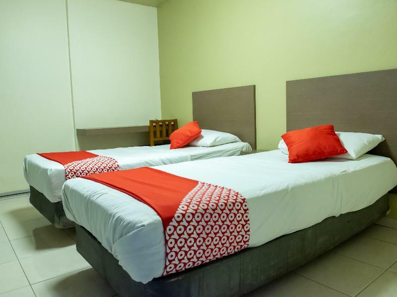 Oyo 434 Marbella Hotel Johor Bahru Exterior foto